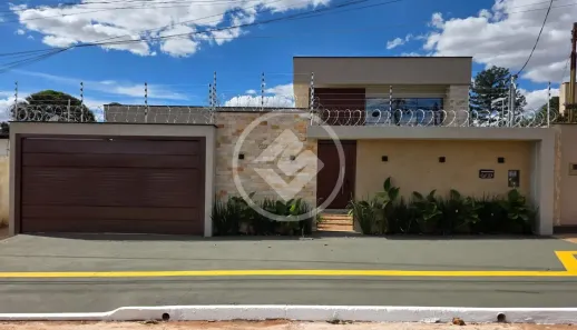 Casa com 4 Quartos à venda, 218m² no Jardim Europa, Goiânia