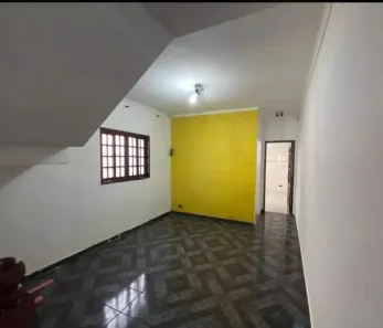 Casa com 3 Quartos para alugar, 180m² no Jardim Vila Galvão, Guarulhos