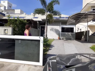 Casa com 3 Quartos à venda, 134m² no Cachoeira do Bom Jesus, Florianópolis
