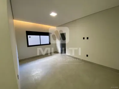Casa de Condomínio com 3 Quartos à venda, 150m² no Grand Ville, Uberlândia