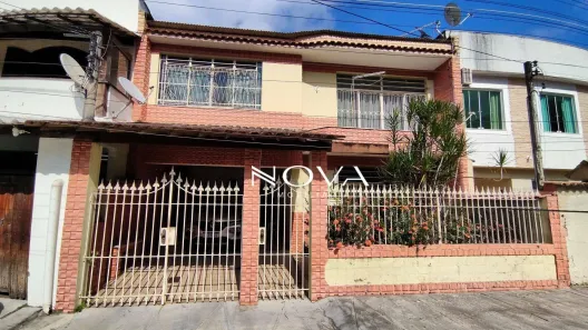 Casa com 3 Quartos à venda, 220m² no Santa Catarina, São Gonçalo