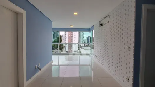 Apartamento com 2 Quartos para alugar, 65m² no Centro, Joinville