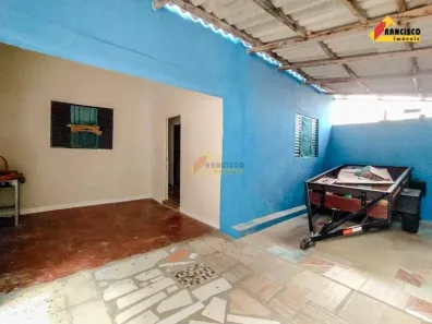 Casa com 4 Quartos à venda, 60m² no Santa Lúcia, Divinópolis