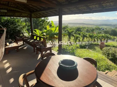 Casa com 4 Quartos à venda, 240m² no São Pedro, Bezerros