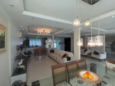 Casa de Condomínio com 3 Quartos à venda, 292m² no Jacarepaguá, Rio de Janeiro