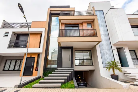 Casa de Condomínio com 3 Quartos à venda, 217m² no Pinheirinho, Curitiba