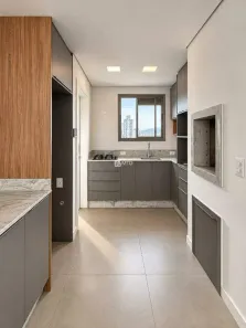 Apartamento com 3 Quartos para alugar, 98m² no Centro, Balneário Camboriú