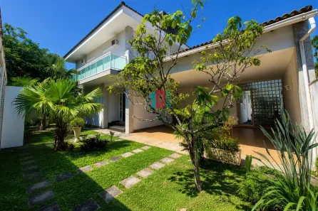Casa de Condomínio com 5 Quartos à venda, 410m² no Recreio dos Bandeirantes, Rio de Janeiro