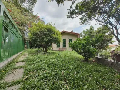 Sobrado com 4 Quartos à venda, 550m² no Cidade São Francisco, São Paulo