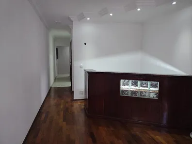 Imóvel Comercial com 3 Quartos para alugar, 260m² no Jardim Monte Kemel, São Paulo
