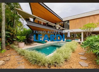 Casa de Condomínio com 4 Quartos à venda, 550m² no Alphaville Residencial Um, Barueri