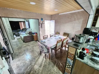 Casa com 3 Quartos à venda, 180m² no Parque São Vicente, Mauá