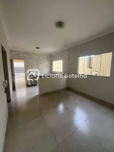Casa com 3 Quartos à venda, 138m² no Segismundo Pereira, Uberlândia