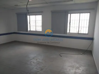 Sala Comercial para alugar, 487m² no Vila Prel, São Paulo