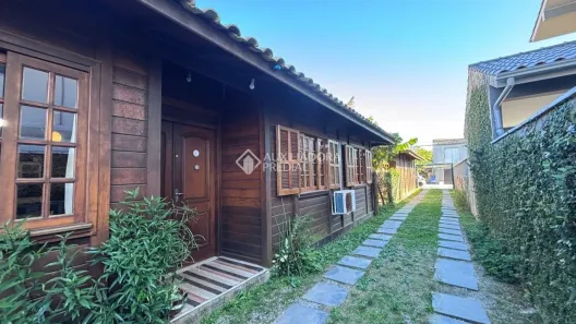 Casa com 2 Quartos à venda, 82m² no Campeche, Florianópolis