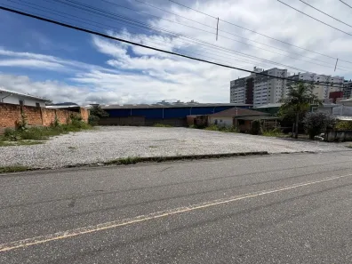 Lote/Terreno à venda, 667m² no Real Parque, São José