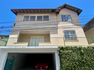 Casa com 6 Quartos à venda, 200m² no Mosela, Petrópolis