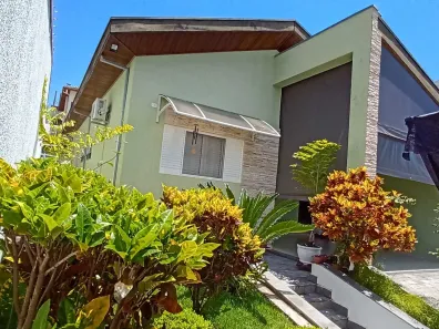 Casa com 2 Quartos à venda, 136m² no Jardim Terras de Santa Helena, Jacareí