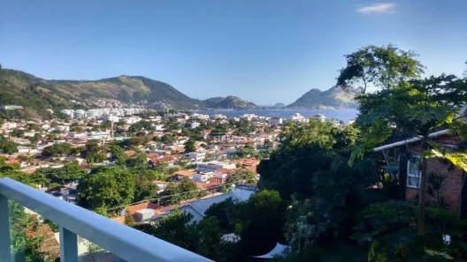 Casa de Condomínio com 3 Quartos à venda, 500m² no São Francisco, Niterói