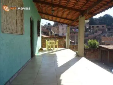 Casa com 3 Quartos à venda, 461m² no Goiânia, Belo Horizonte