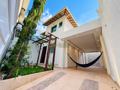 Casa com 2 Quartos à venda, 131m² no Santa Amélia, Belo Horizonte