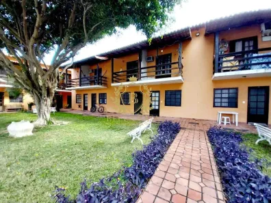 Casa de Condomínio com 2 Quartos para alugar, 70m² no Palmeiras, Cabo Frio