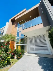 Sobrado com 3 Quartos à venda, 227m² no Beira Rio, Biguaçu