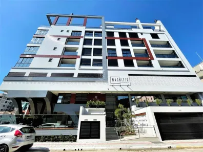 Apartamento com 2 Quartos à venda, 76m² no , Bombinhas