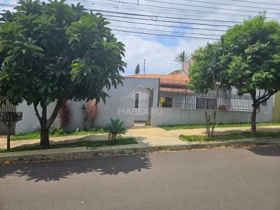 Casa com 4 Quartos à venda, 235m² no Zona 05, Maringá