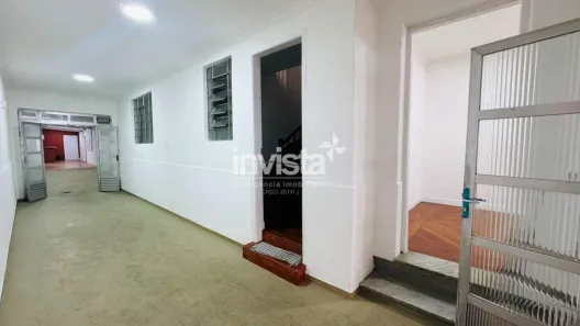Casa com 6 Quartos para alugar, 250m² no Vila Mathias, Santos