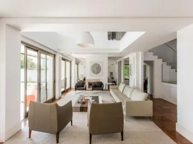 Casa com 3 Quartos à venda, 380m² no Vila Tramontano, São Paulo