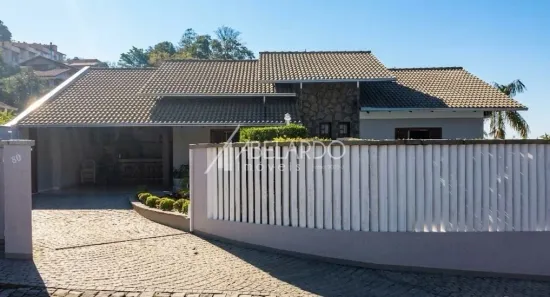 Casa com 3 Quartos à venda, 187m² no Escola Agrícola, Blumenau
