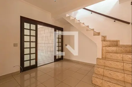 Casa com 3 Quartos para alugar, 250m² no Jardim Albertina, Guarulhos