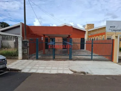 Casa com 4 Quartos para alugar, 221m² no Jardim São Carlos, São Carlos