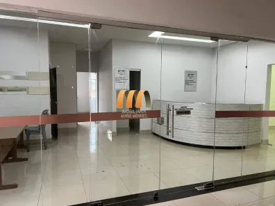 Sala Comercial para alugar, 180m² no Centro, Anápolis