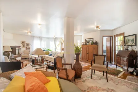 Casa com 4 Quartos à venda, 373m² no Jardim Leonor, São Paulo
