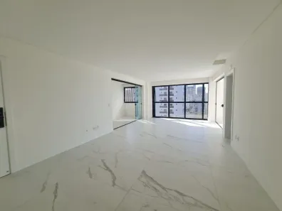 Apartamento com 4 Quartos à venda, 182m² no Meia Praia, Itapema