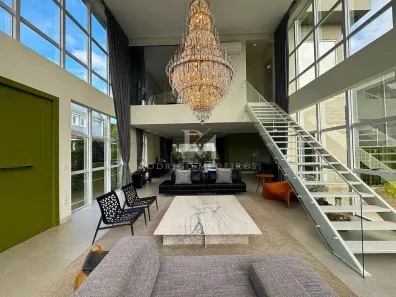 Casa de Condomínio com 3 Quartos à venda, 300m² no Jurerê, Florianópolis