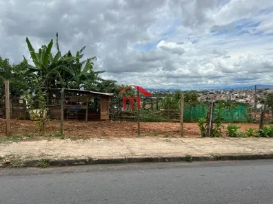 Lote/Terreno à venda, 900m² no Conjunto Habitacional Homero Gil, Betim