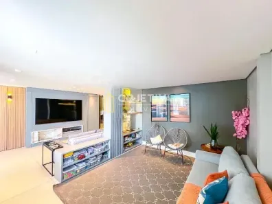Casa com 3 Quartos à venda, 213m² no Chácara das Pedras, Porto Alegre