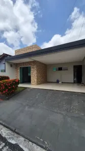 Casa com 3 Quartos para alugar, 200m² no Coqueiro, Belém