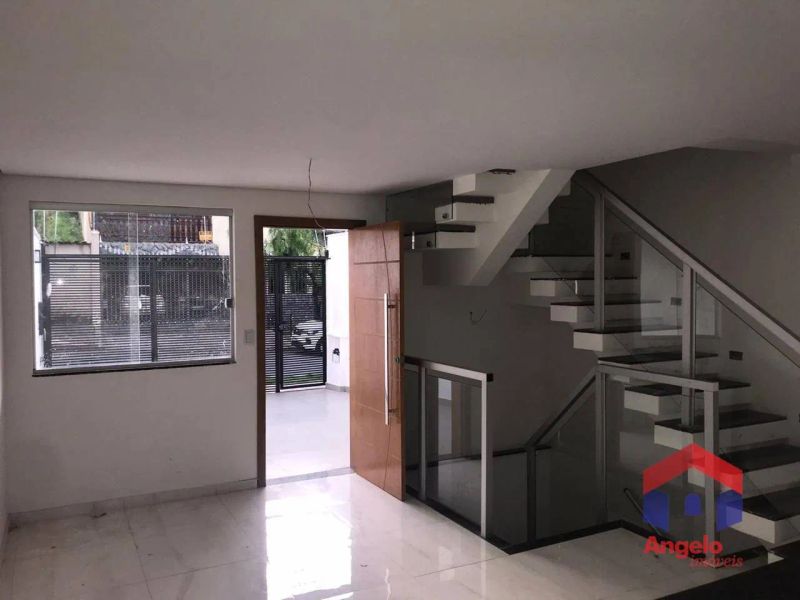 Casa com 3 quartos — Santa Amélia, Belo Horizonte