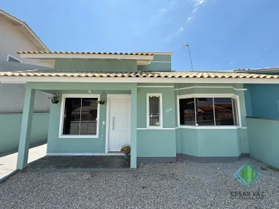 Casa com 3 Quartos à venda, 70m² no Madri, Palhoça