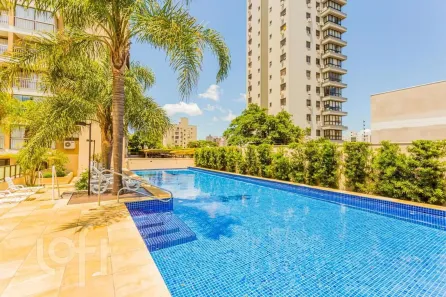 Apartamento com 2 Quartos à venda, 67m² no Passo da Areia, Porto Alegre