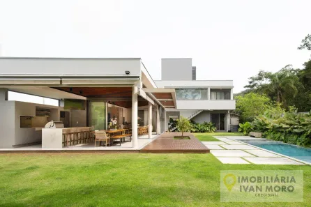 Casa com 4 Quartos à venda, 314m² no Cachoeira do Bom Jesus, Florianópolis