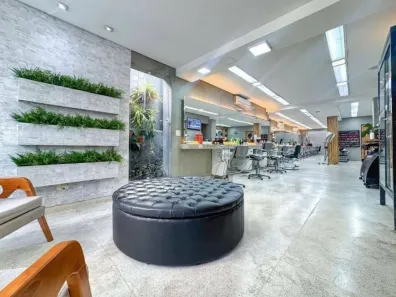 com 5 Quartos à venda, 180m² no Vila Nova Conceição, São Paulo