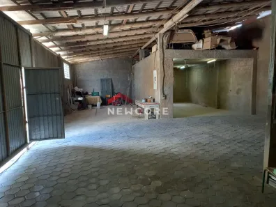 Galpão/Depósito/Armazém à venda, 300m² no São João do Rio Vermelho, Florianópolis