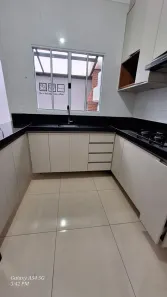 Casa com 2 Quartos para alugar, 80m² no Parque Brasil, Bragança Paulista
