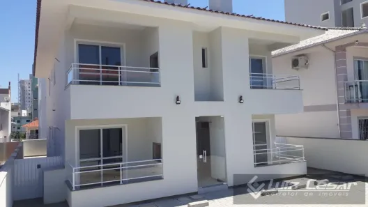 Apartamento com 2 Quartos à venda, 60m² no Pagani, Palhoça