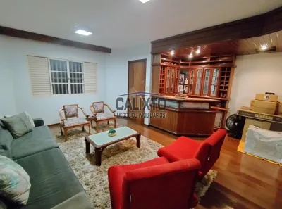 Casa com 3 Quartos à venda, 240m² no Saraiva, Uberlândia